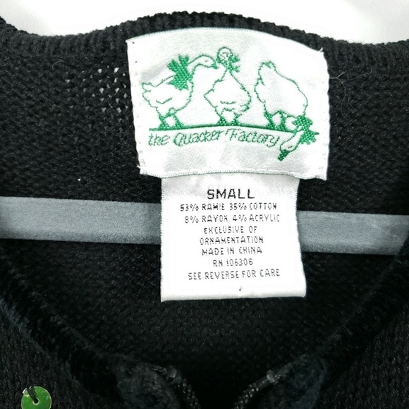 The quaker factory embroidered and bejeweled Christmas cardigan size small - Picture 6 of 7